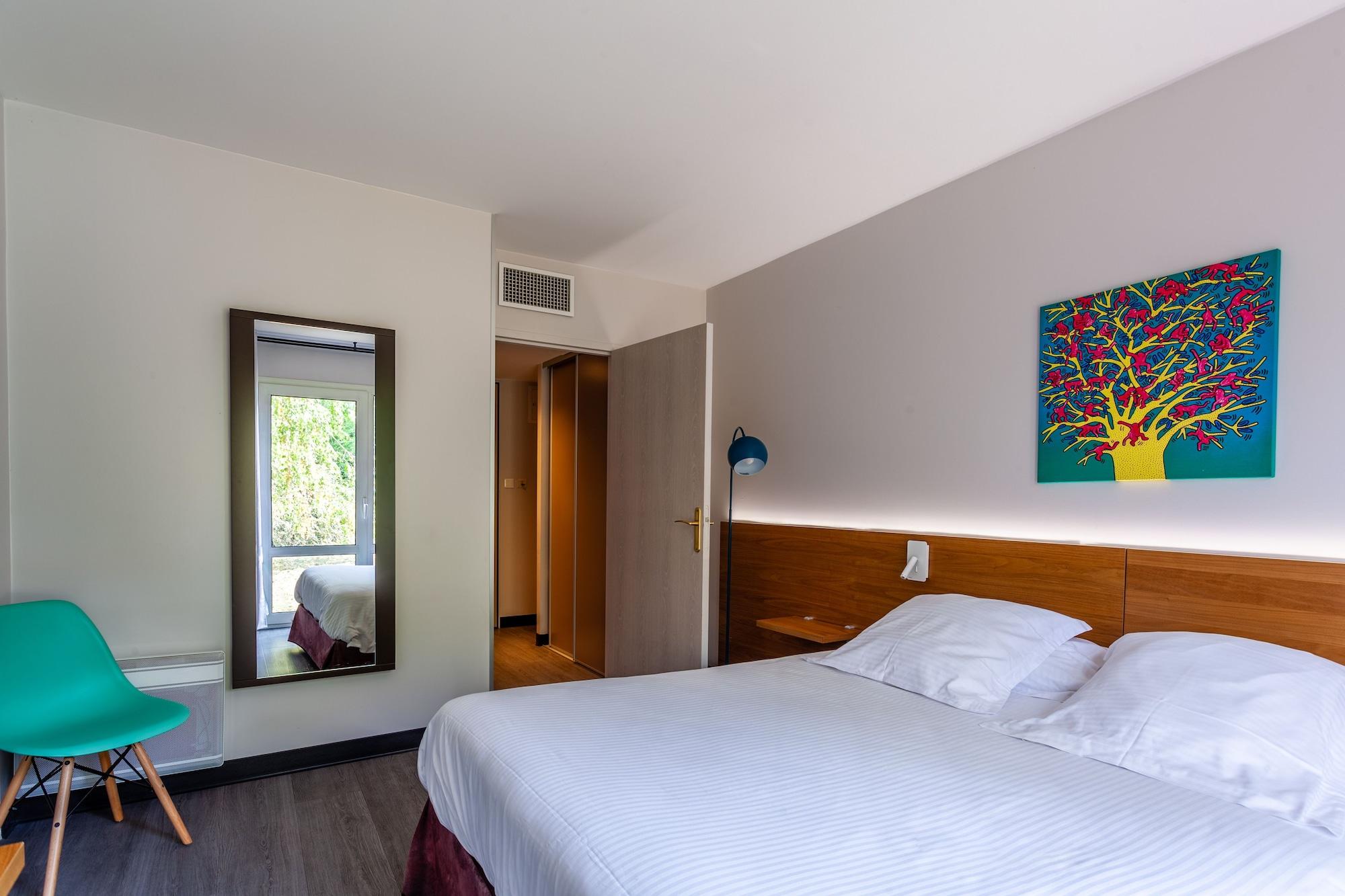Full Colors Hotel Craponne
