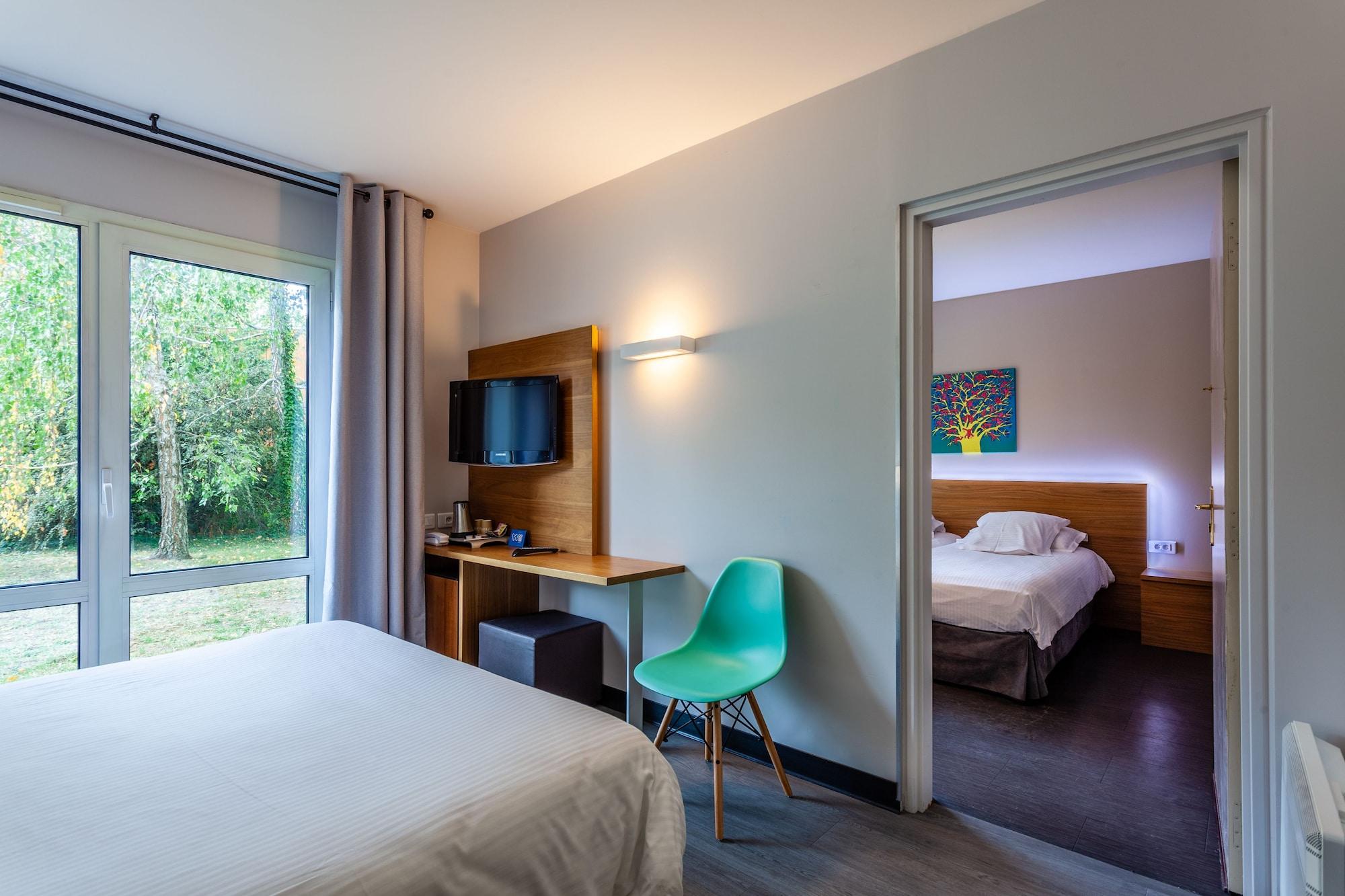 Full Colors Hotel Craponne