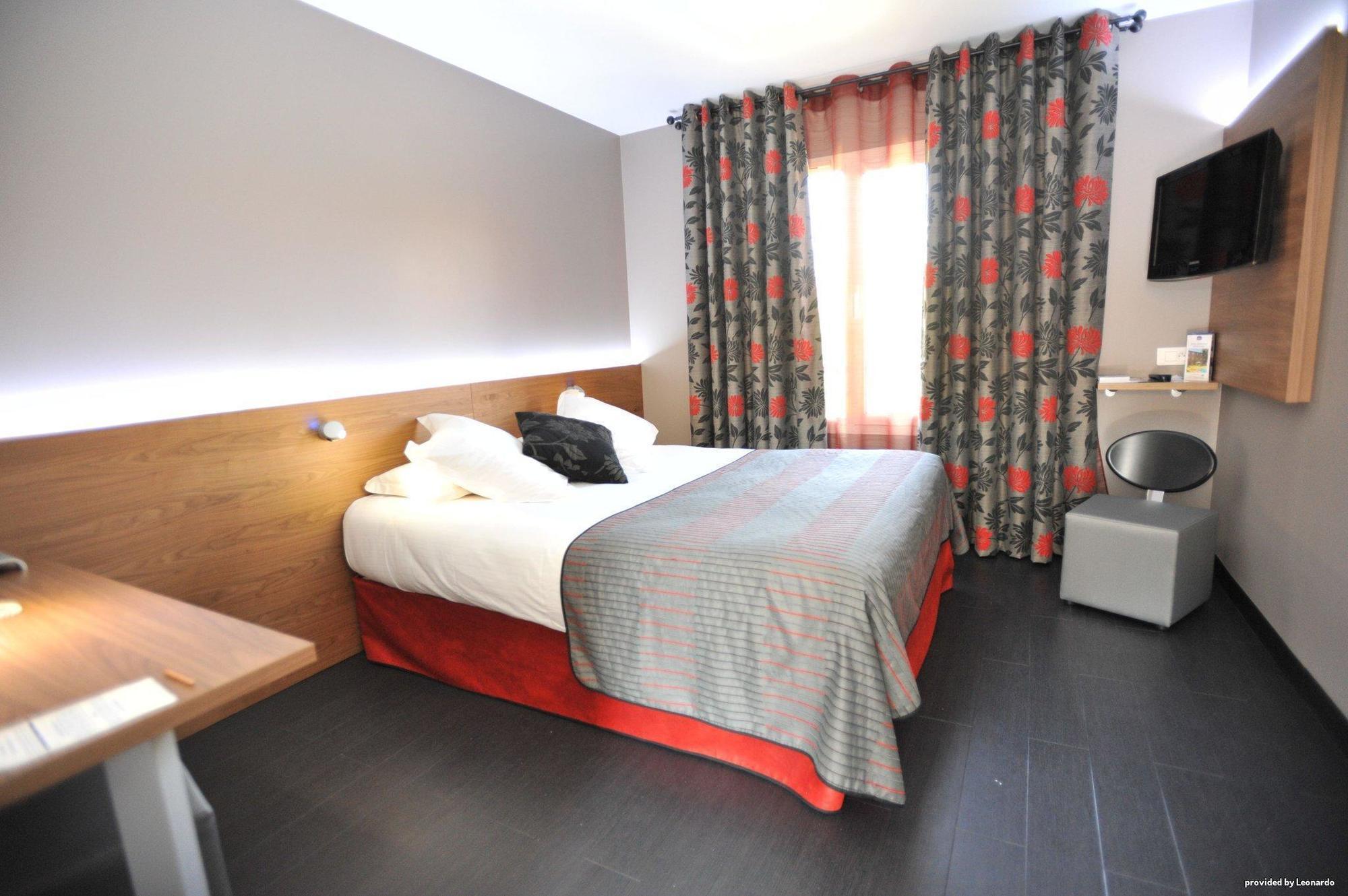 Full Colors Hotel 3*