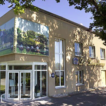 Hotel Full Colors 3*