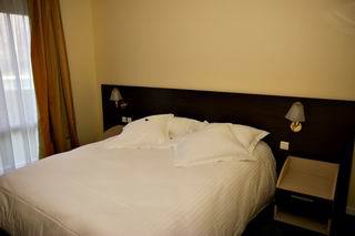 Full Colors Hotel