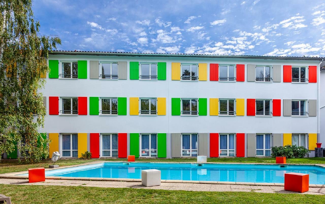 Full Colors Hotel 3*